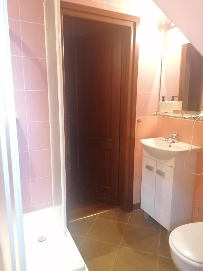 Pokoje Galeria Brama Kazimierz Dolny Exterior foto